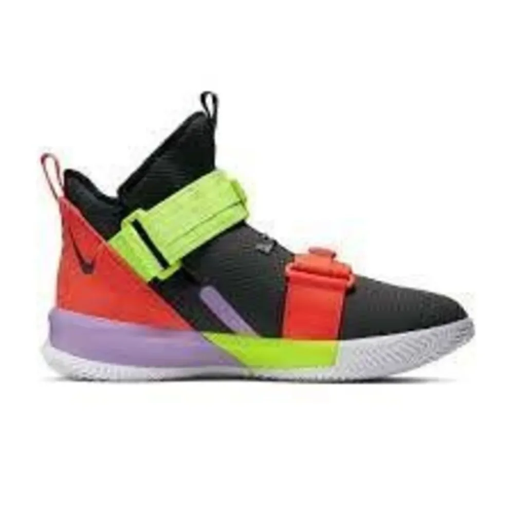 Nike LeBron‎ Soldier 13 XIII Youth 7 Basketball Shoes Sneakers thunder gray